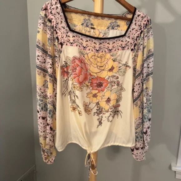 Free People Top, Size L - Picture 1 of 2
